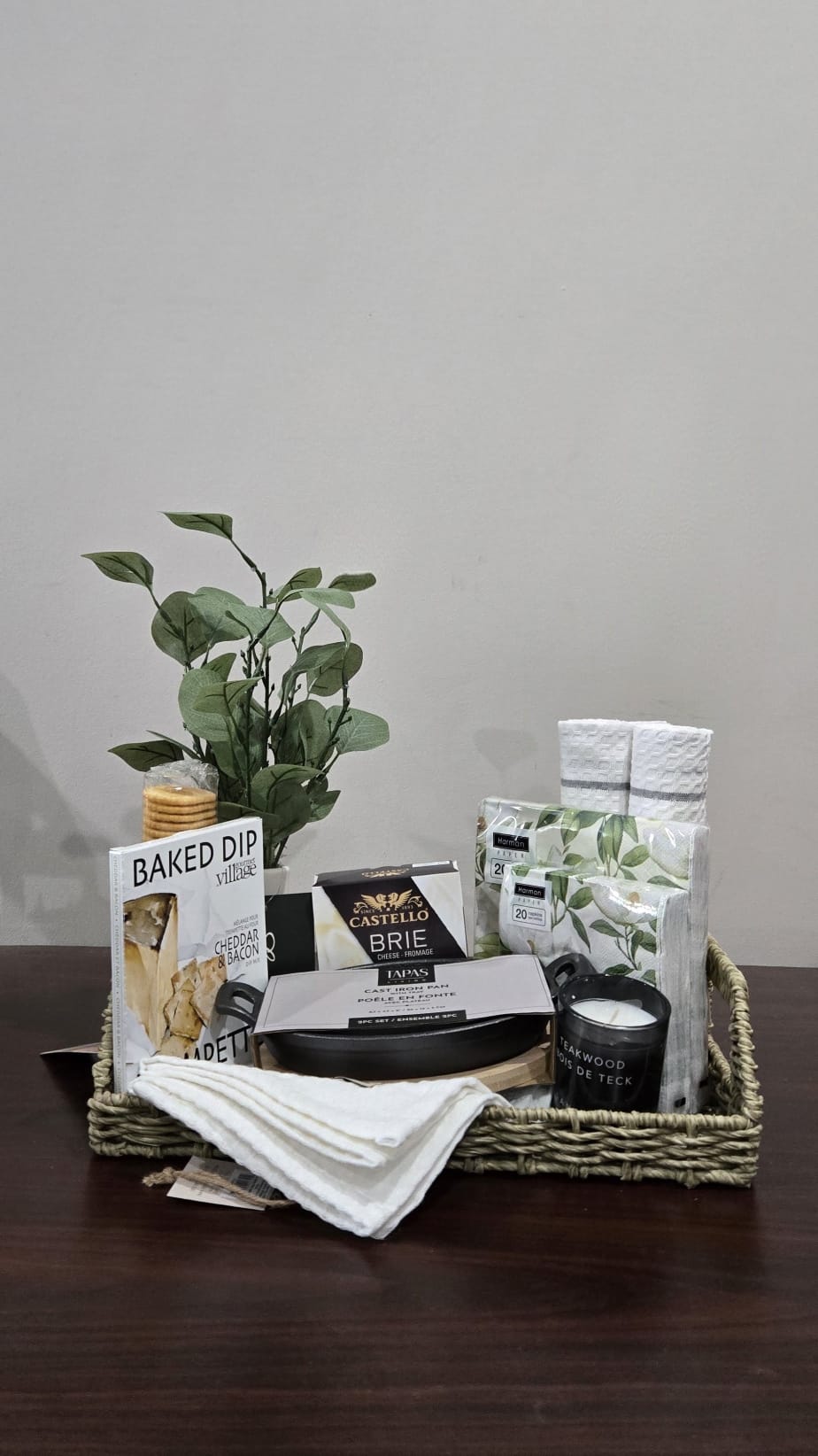 Custom Gift Box – $100